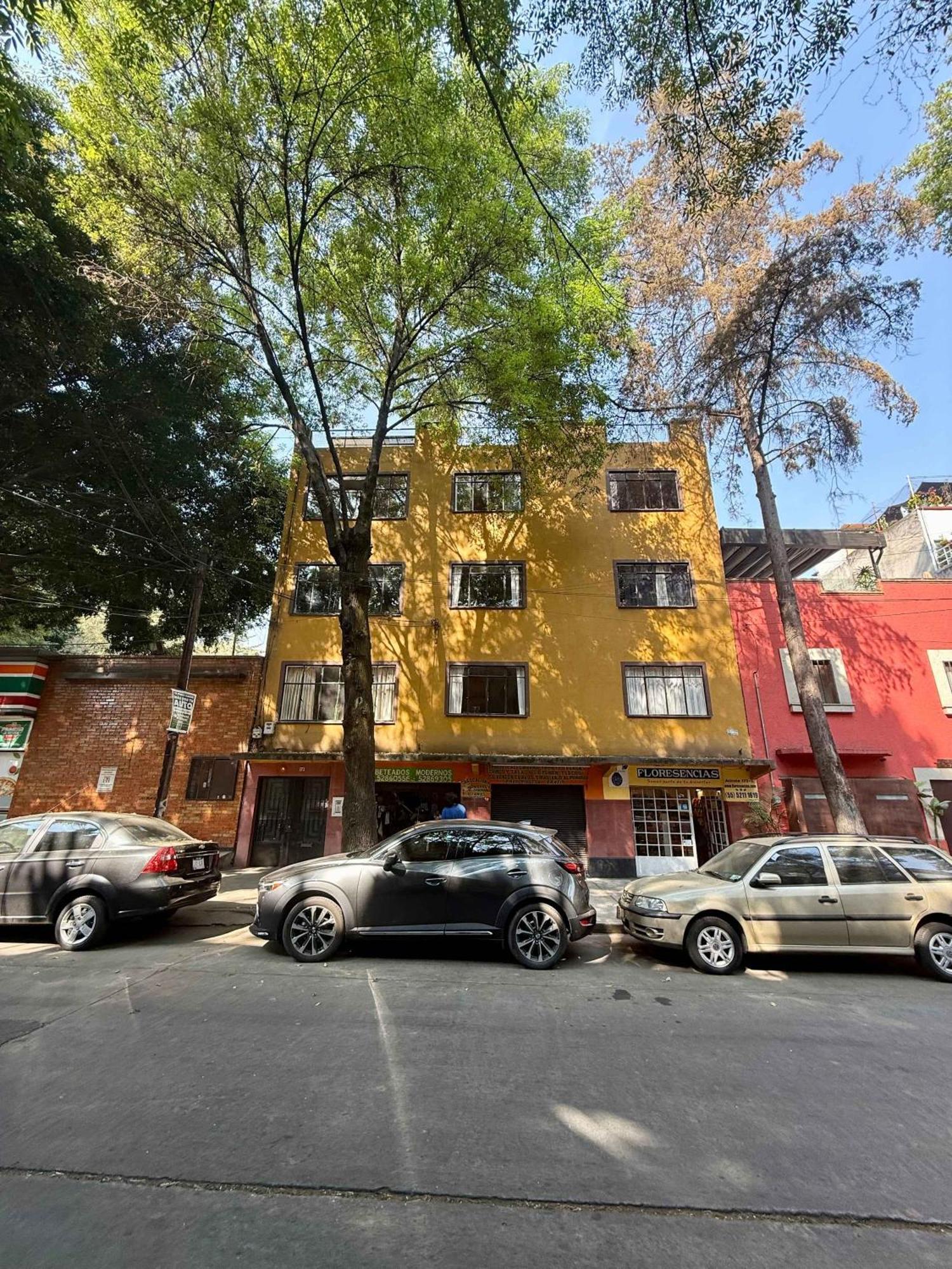 2 Ground Floor In Hipodromo Condesa Apartment