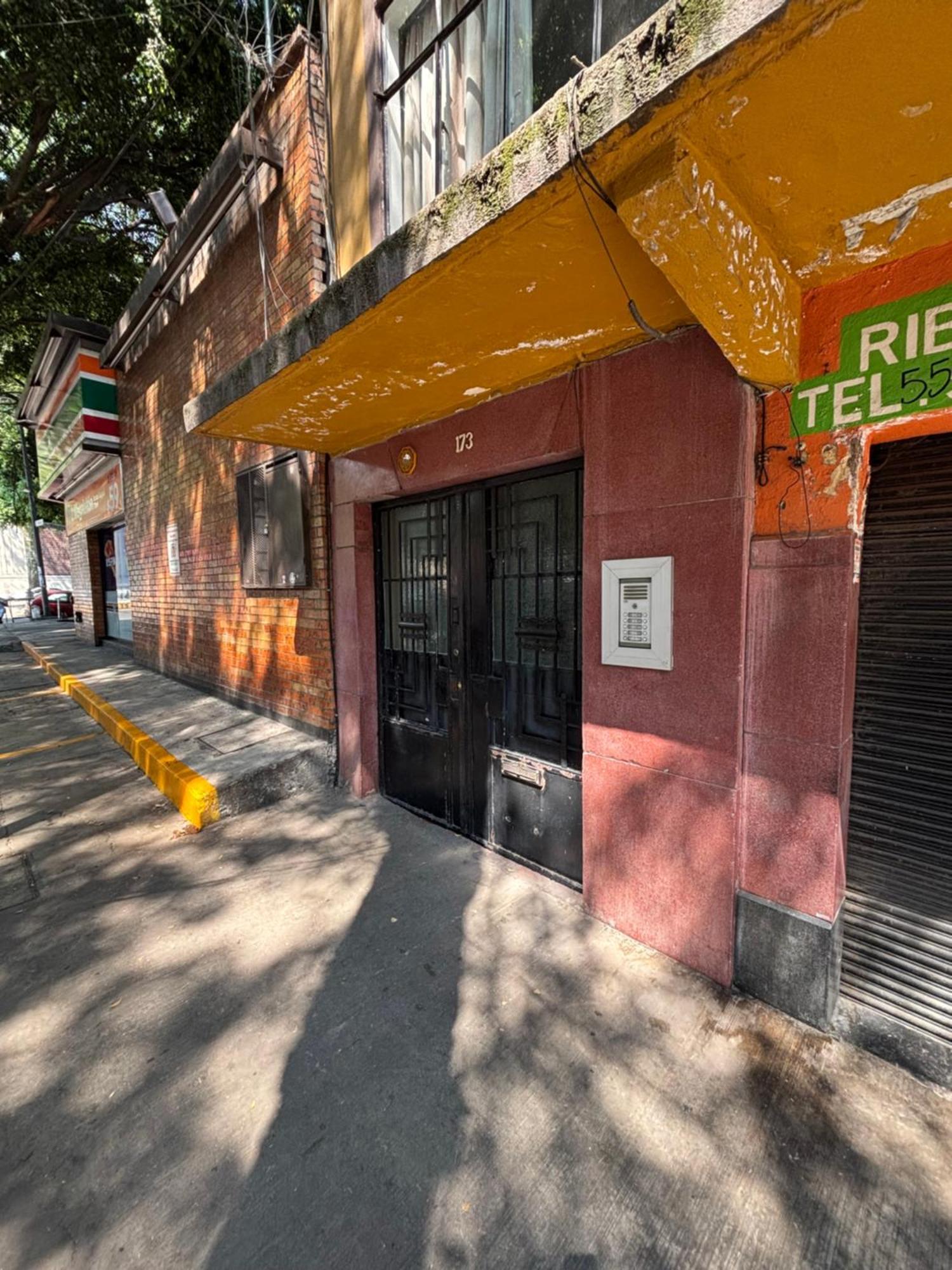 2 Ground Floor In Hipodromo Condesa Apartment *